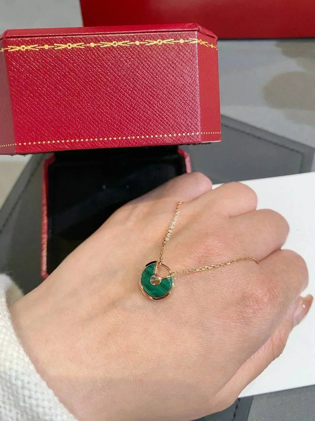 [Marin]COLLIER AMULETTE MALACHITE OR ROSE