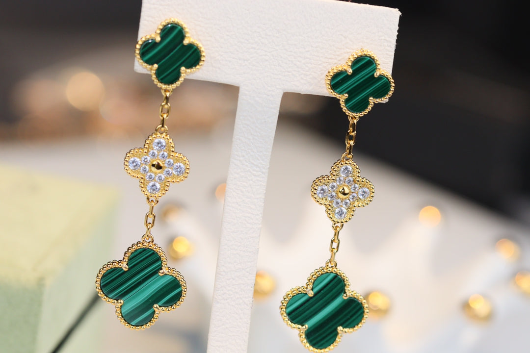 [Marin]CLOVER EARRINGS GOLD MALACHITE DIAMOND 3 MOTIF