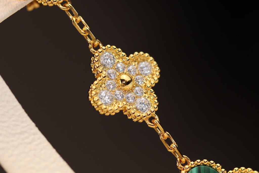 [Marin]CLOVER EARRINGS GOLD MALACHITE DIAMOND 3 MOTIF