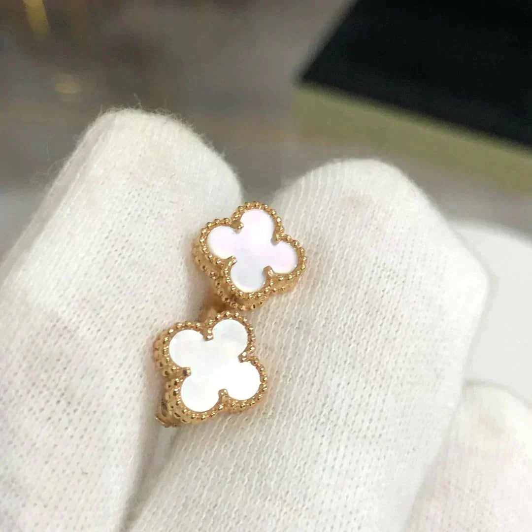 [Marin]CLOVER MINI 9.5MM WHITE MOP EARRINGS