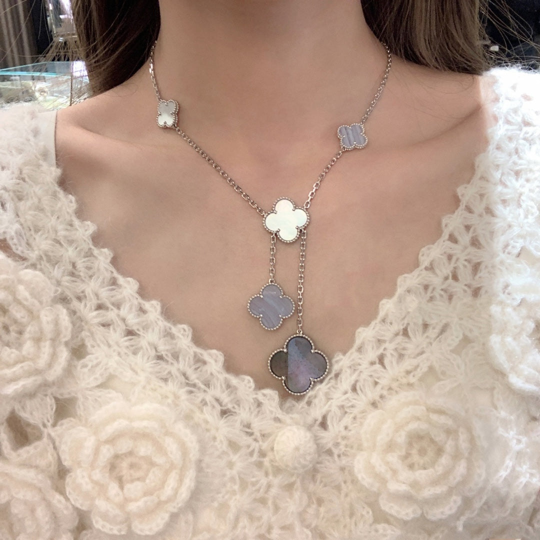 [Marin]CLOVER MOP CHALCEDONY NECKLACE SILVER 6 MOTIF