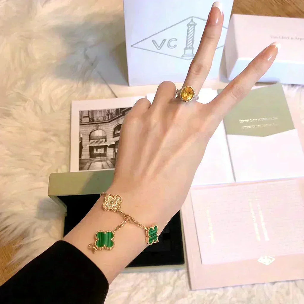 [⭐Shinejoy] CLOVER 5 MOTIF MALACHITE BRACELET COLLECTION
