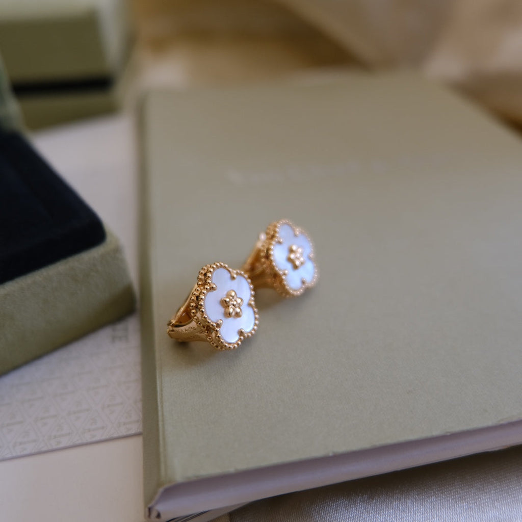 [Marin]LUCKY PINK GOLD WHITE MOP EARRINGS
