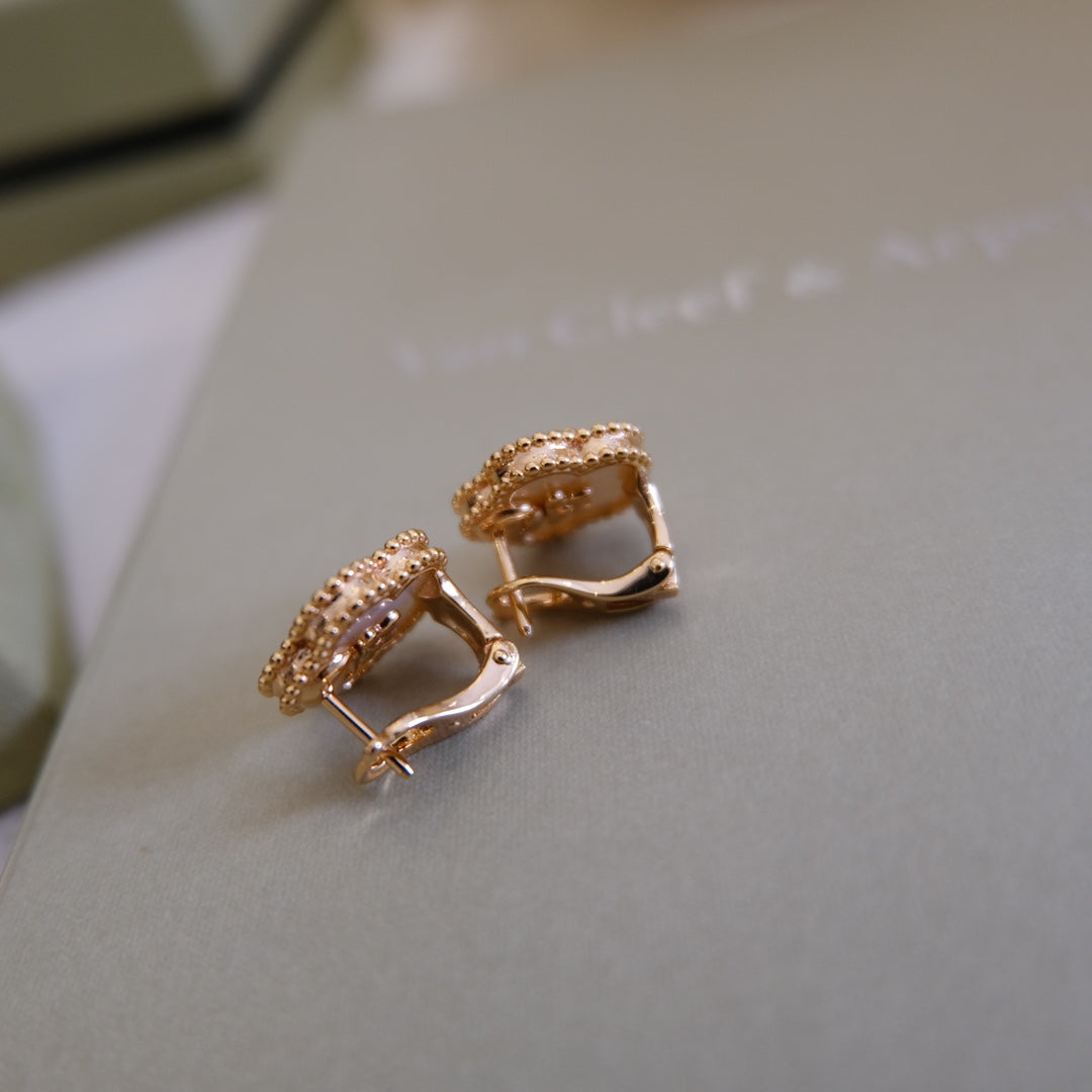 [Marin]LUCKY PINK GOLD WHITE MOP EARRINGS