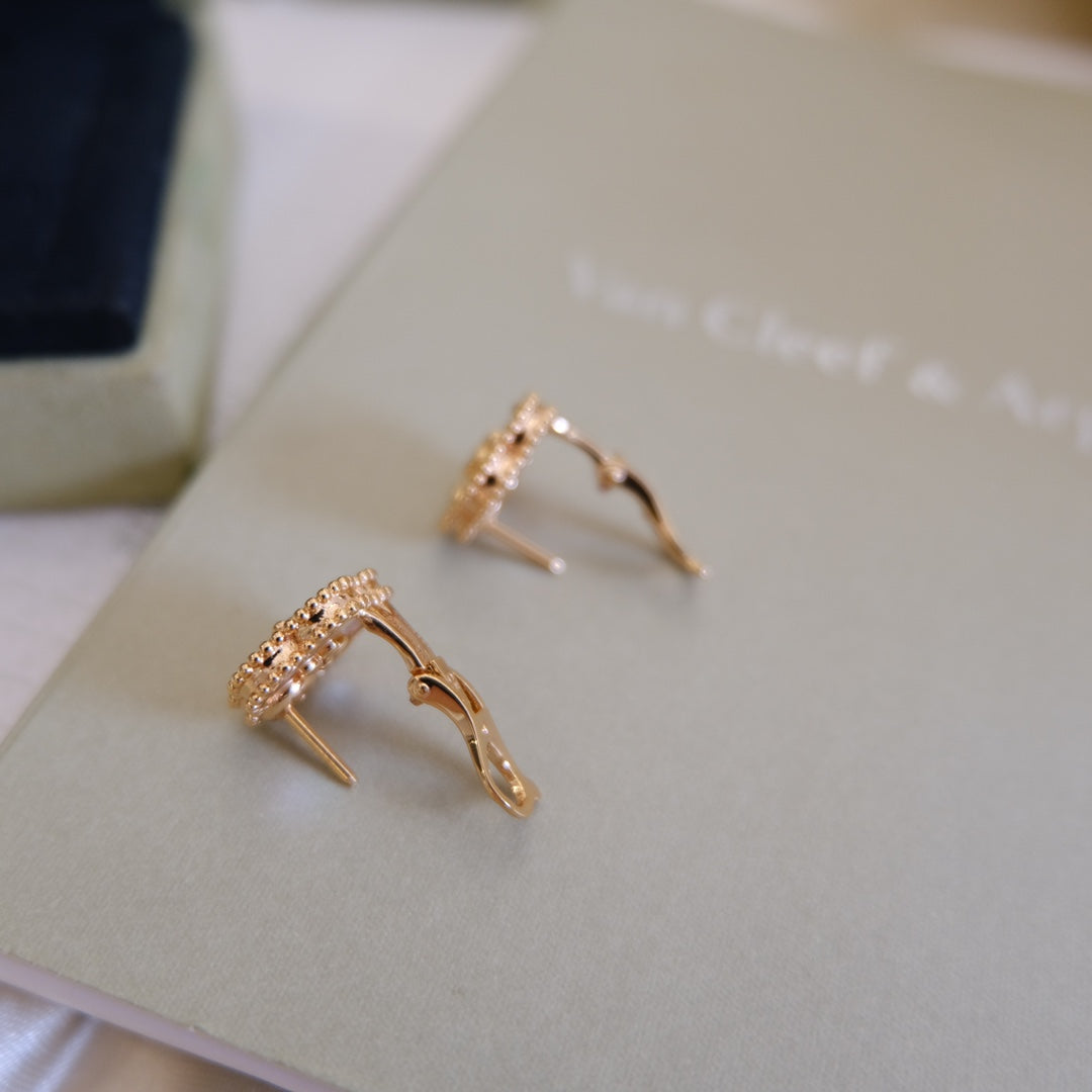 [Marin]LUCKY PINK GOLD WHITE MOP EARRINGS