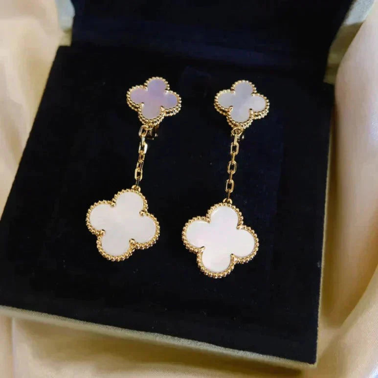 [Marin]CLOVER 2 MOTIF WHITE MOP EARRINGS