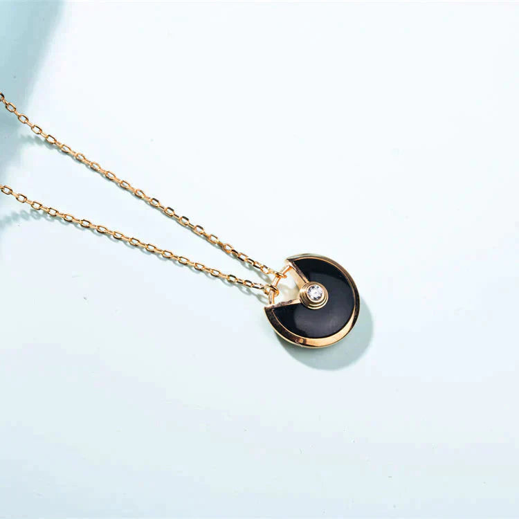 [Marin]AMULETTE GOLD CARNELIAN ONYX NECKLACE