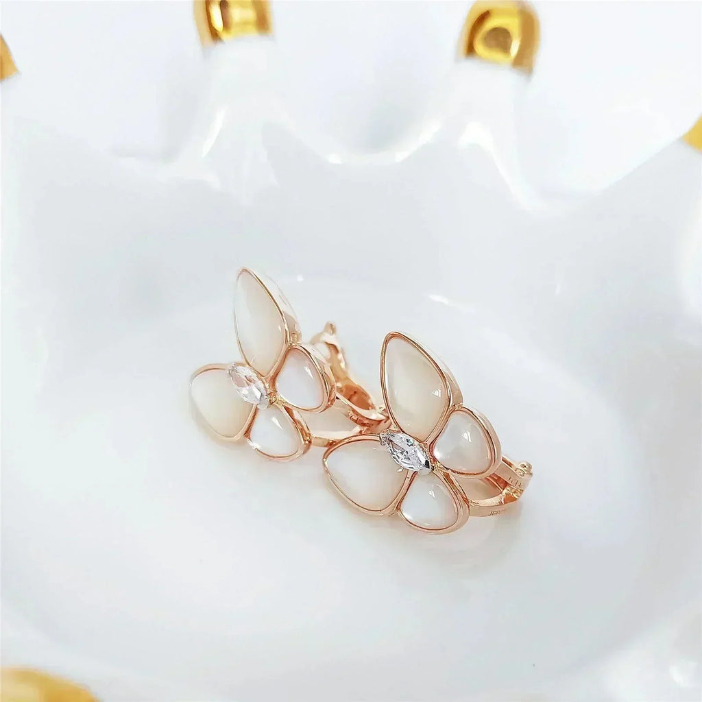 [Marin]BUTTERFLY MOP DIAMOND EARRINGS