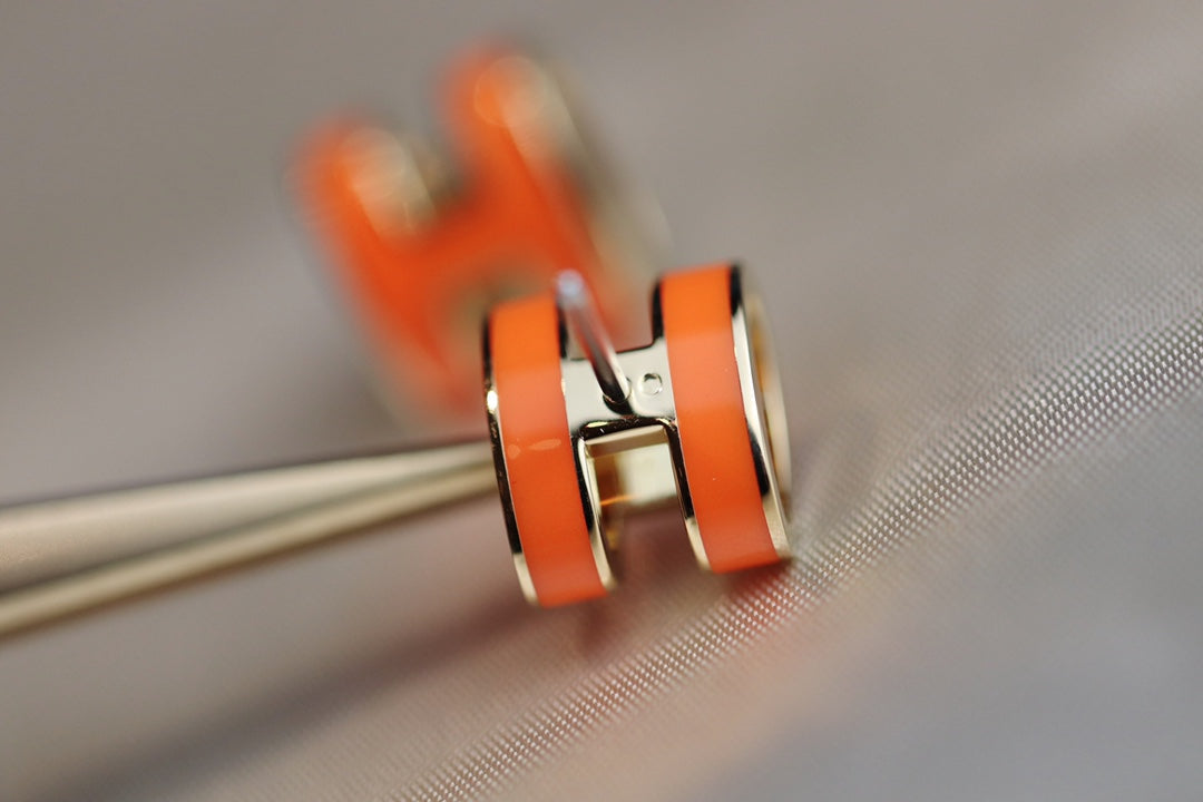 [Marin]MINI POP H EARRINGS ORANGE