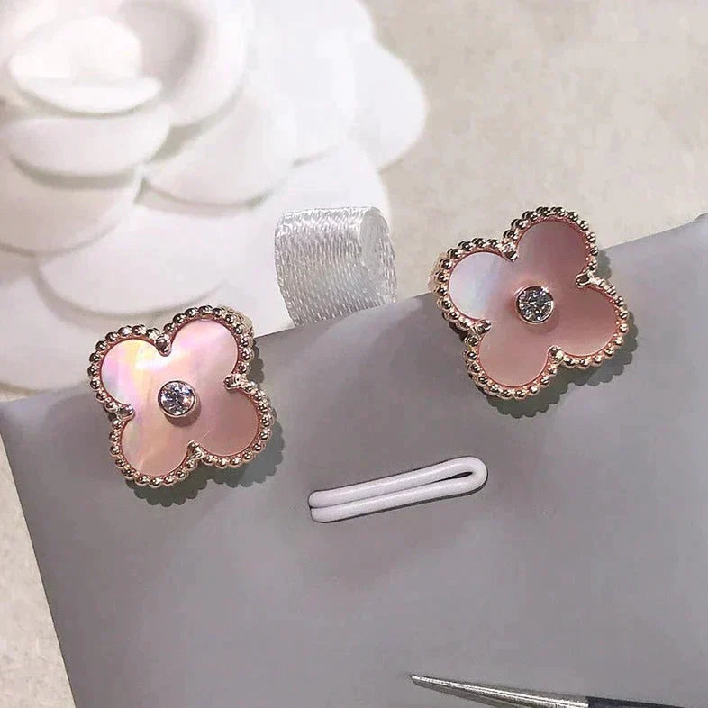 [Marin]CLOVER MEDIUM 1 MOTIFS  PINK MOP DIAMOND EARRINGS