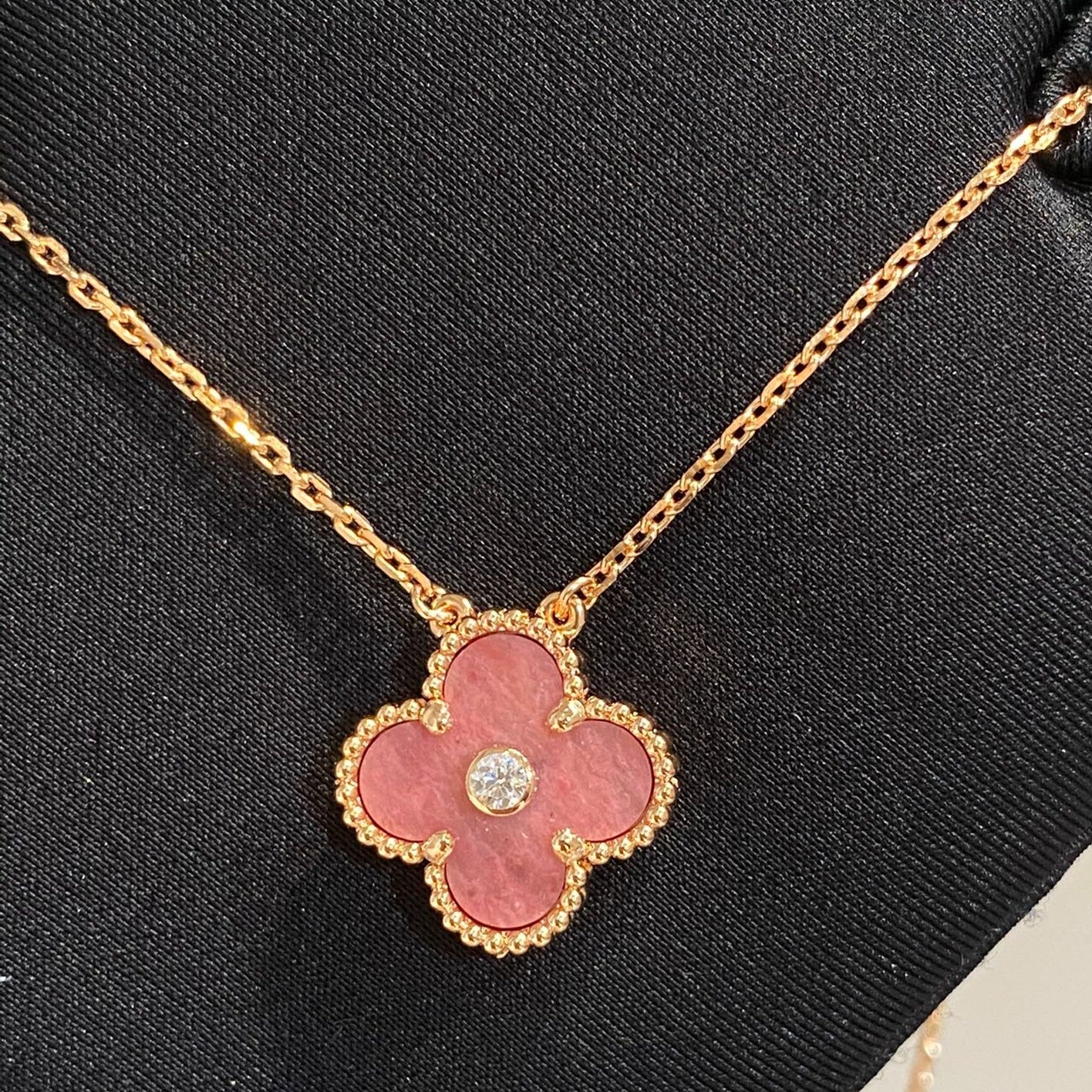 [Marin]CLOVER 15MM DIAMOND RHODONITE NECKLACE