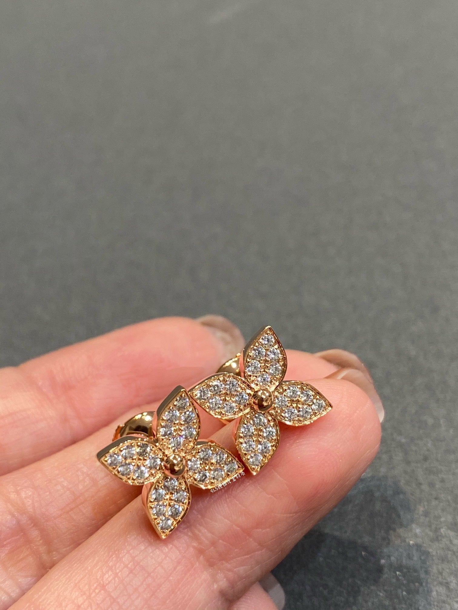 [Marin]STAR DIAMOND EARRINGS