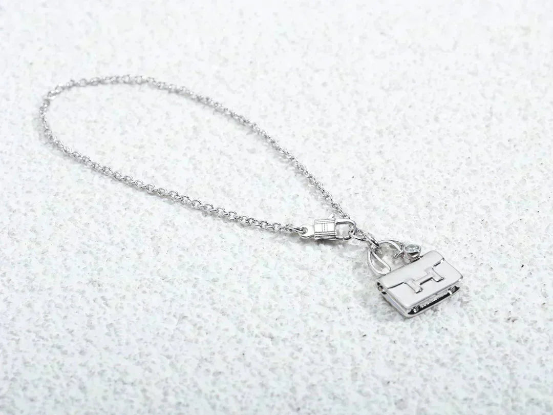 [Marin]AMULETTE PEDANT SILVER NECKLACE