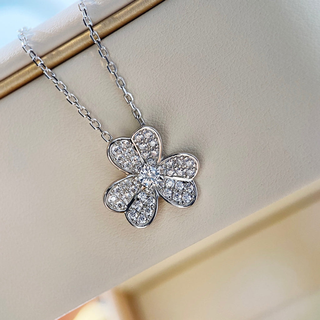 [Marin]CLOVER DIAMOND NECKLACE SILVER