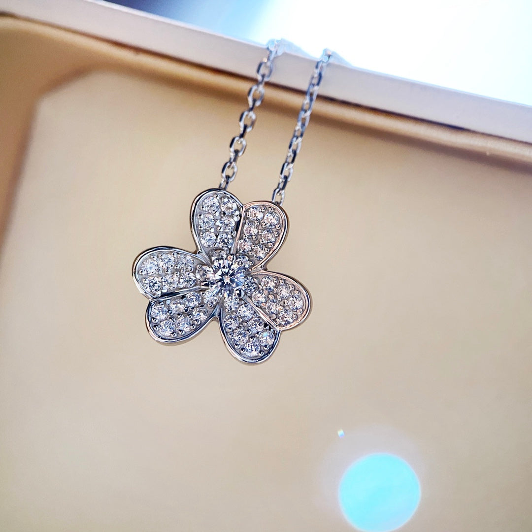 [Marin]CLOVER DIAMOND NECKLACE SILVER