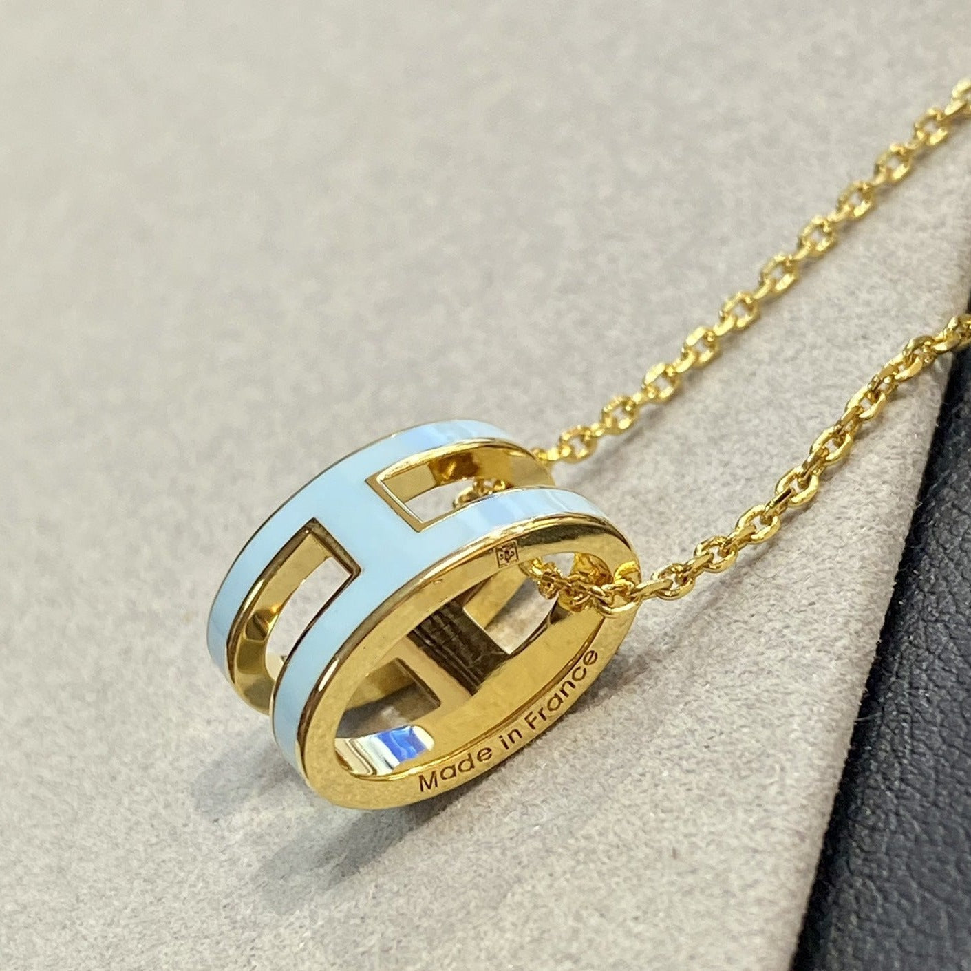 [Marin]POP H LIGHT BLUE NECKLACE