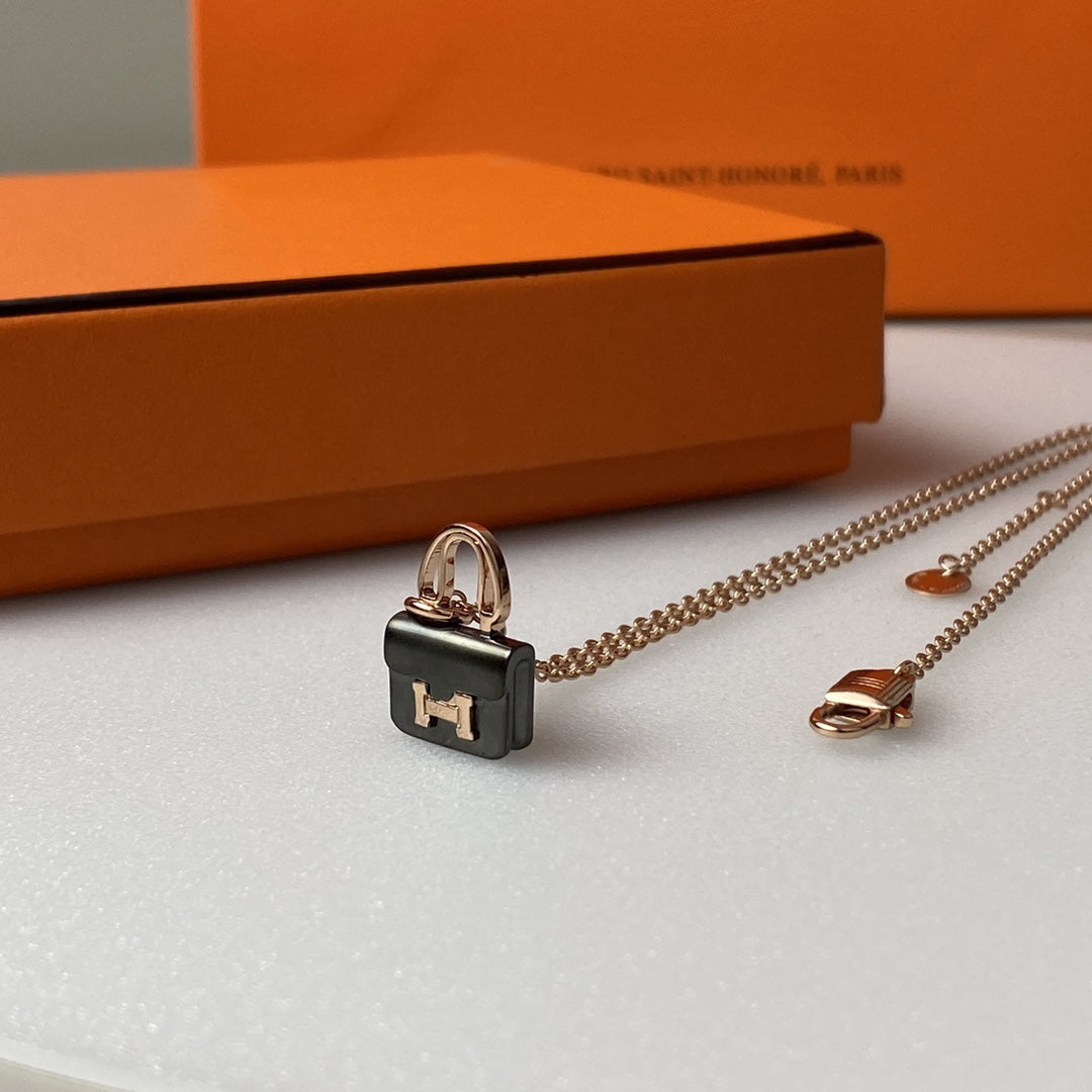 [Marin]CONSTANCE BLACK PEDANT PINK GOLD NECKLACE