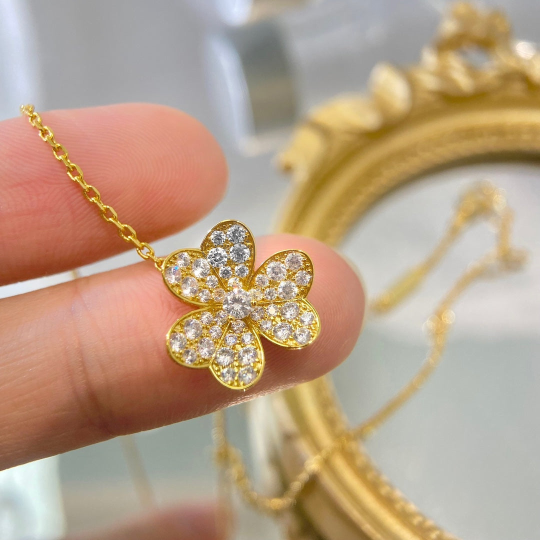 [Marin]FLOWER DIAMOND NECKLACE