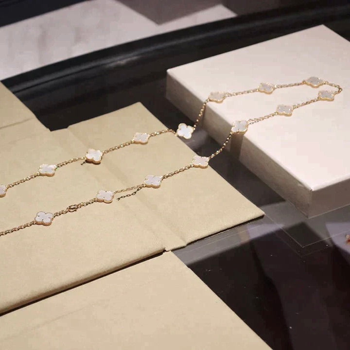 [Marin]CLOVER 20 MOTIFS WHITE MOP NECKLACE