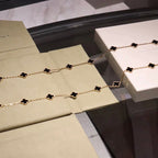 [Marin]CLOVER 20 MOTIFS ONYX NECKLACE