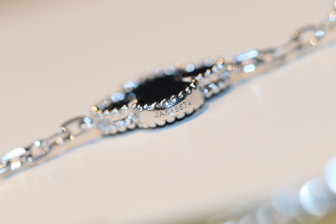 [Marin]CLOVER 20 MOTIFS ONYX DIAMOND SILVER