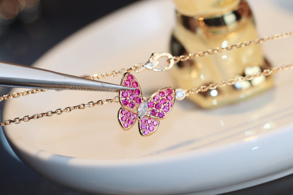 [Marin]BUTTERFLY RED DIAMOND ROSE GOLD NECKLACE