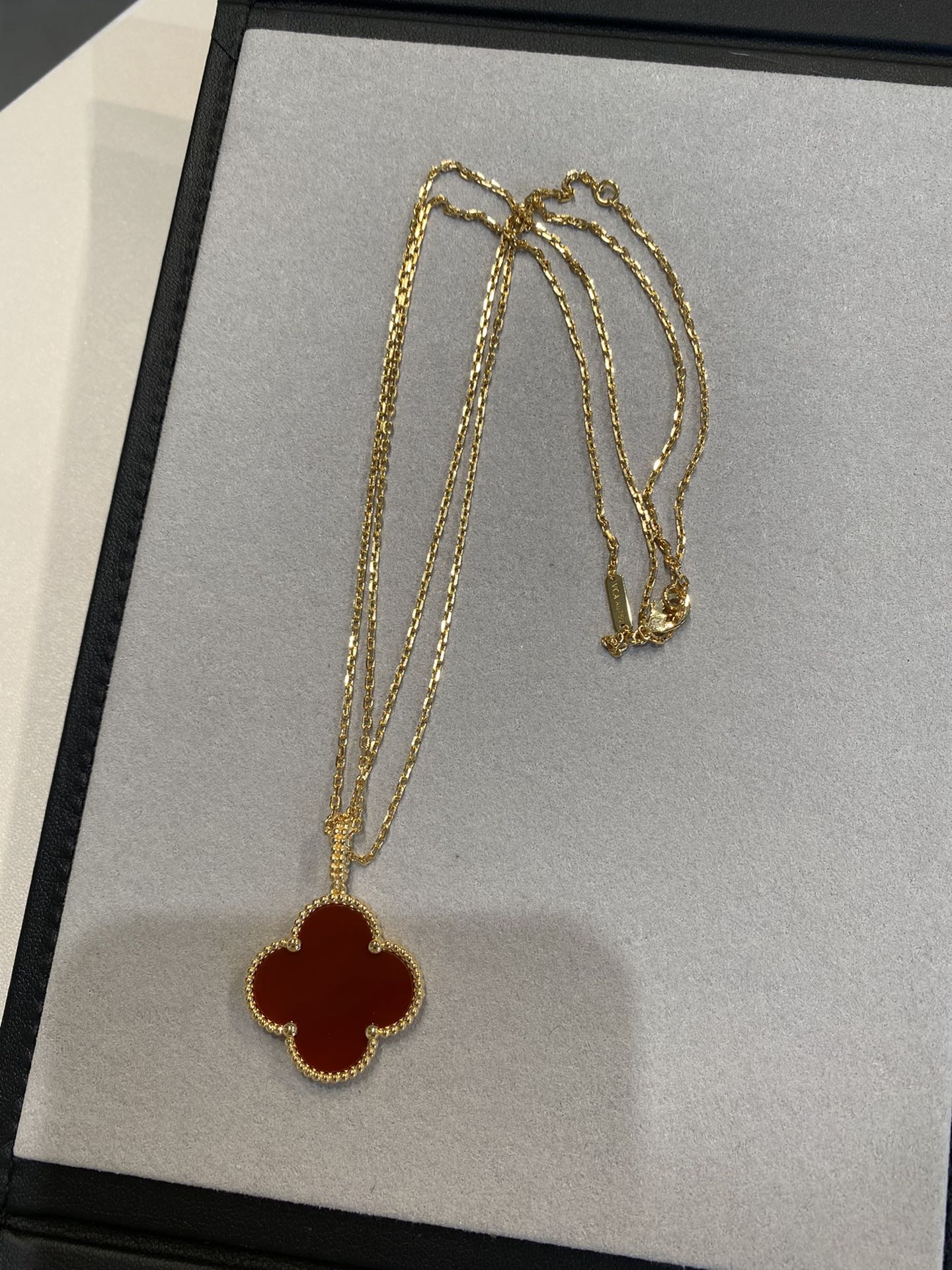 [Marin]CLOVER 25MM NECKLACE GOLD CARNELIAN
