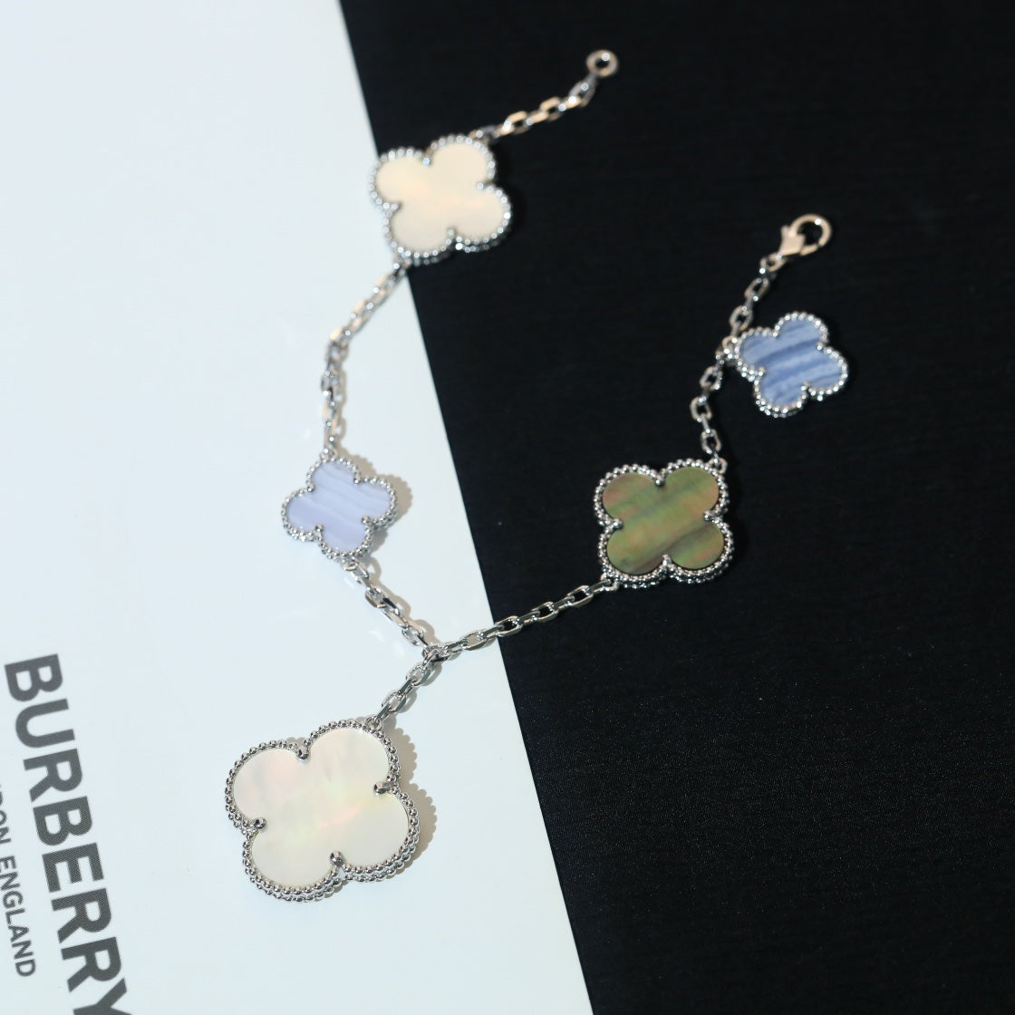 [Marin]CLOVER BRACELET 5 MOTIFS MOP CHALCEDONY SILVER