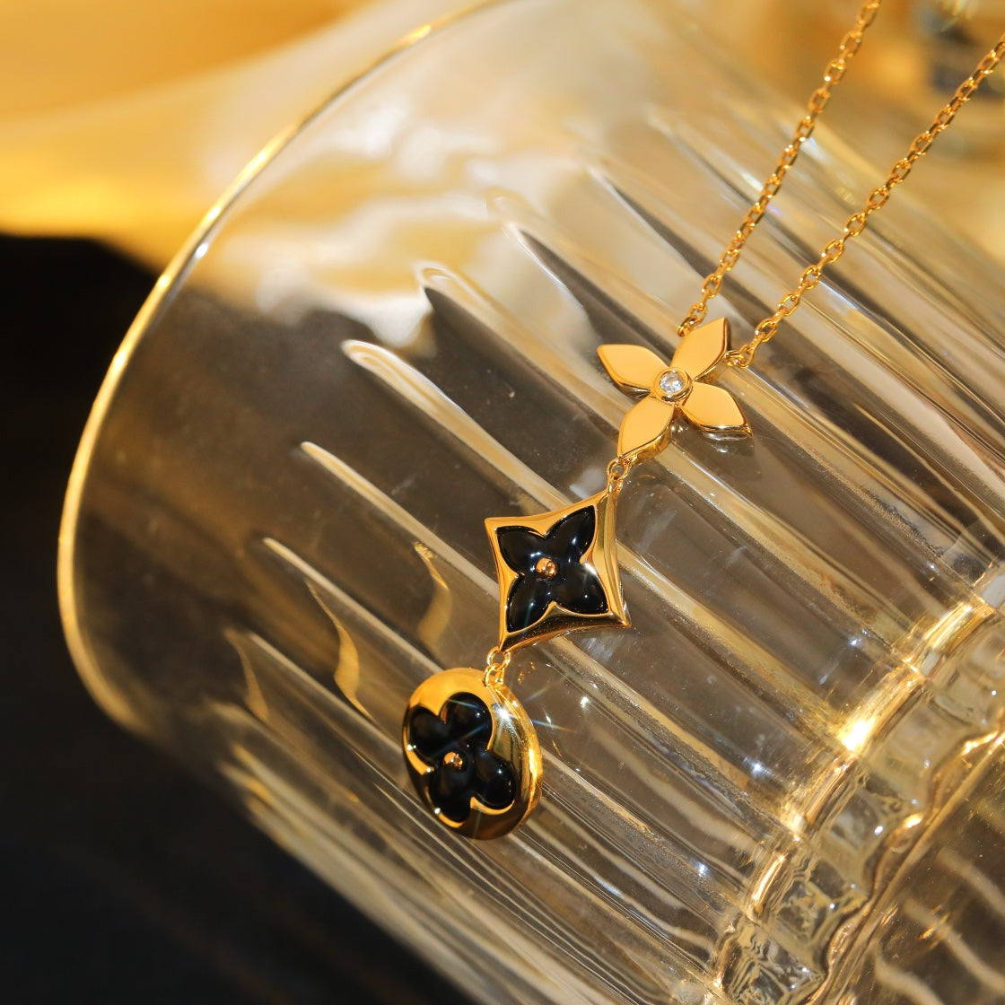 [Marin]STAR AND SUN ONYX PINK GOLD NECKLACE