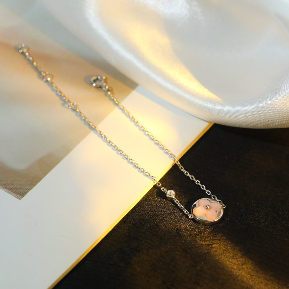 [Marin]SUN MOTIF PINK MOP SILVER BRACELET