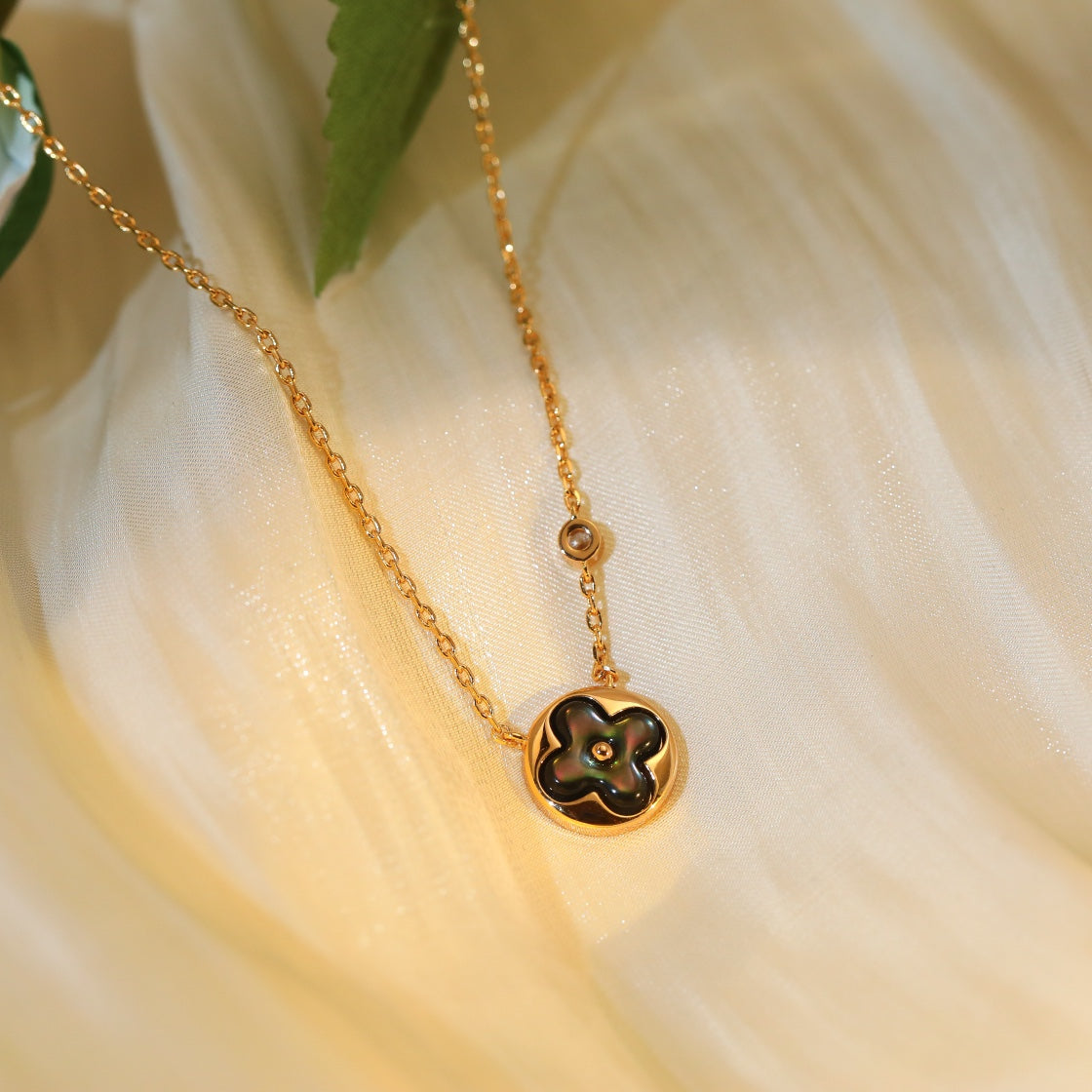 [Marin]SUN PEDANT PINK GOLD 1 DIAMOND NECKLACE