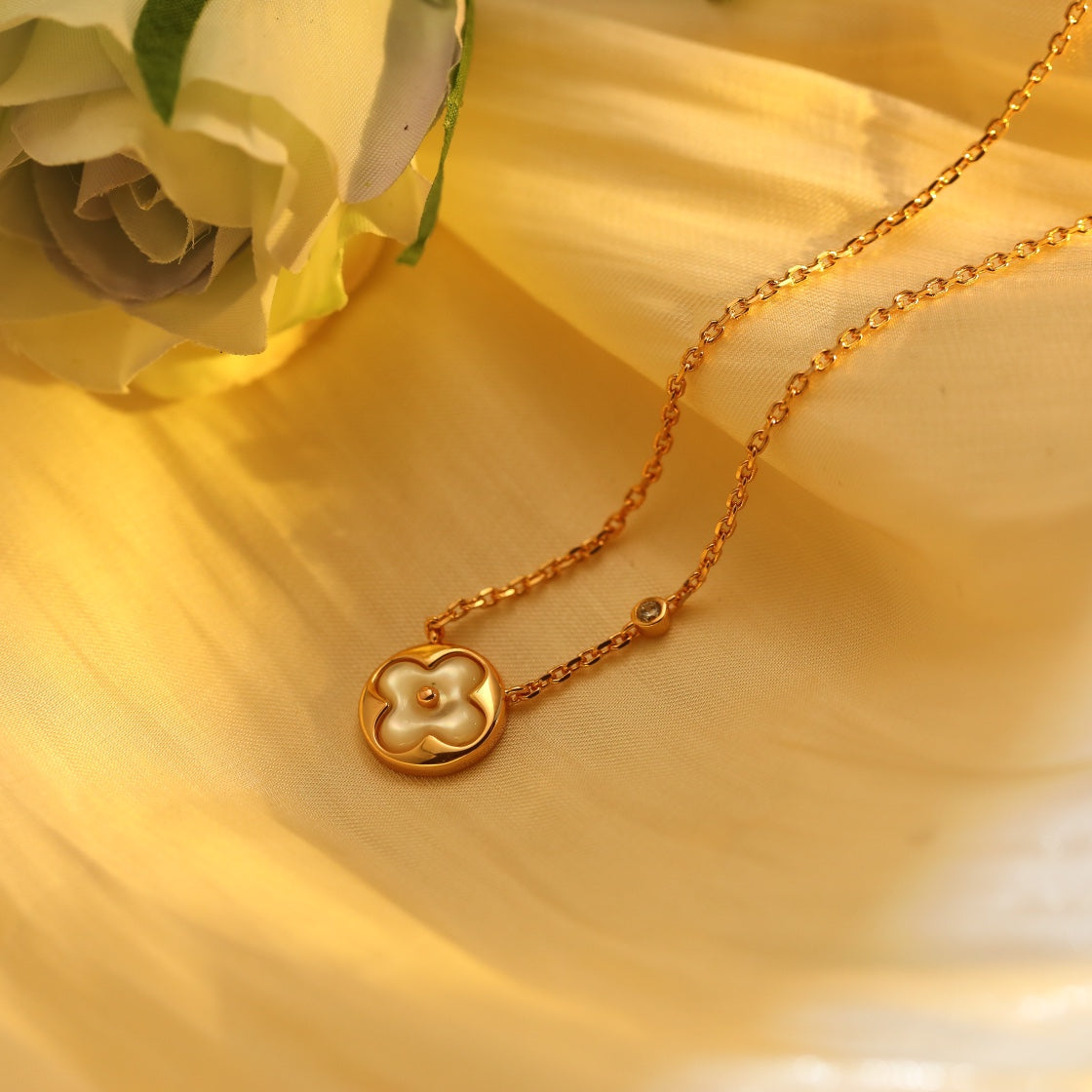 [Marin]SUN PEDANT PINK GOLD 1 DIAMOND NECKLACE