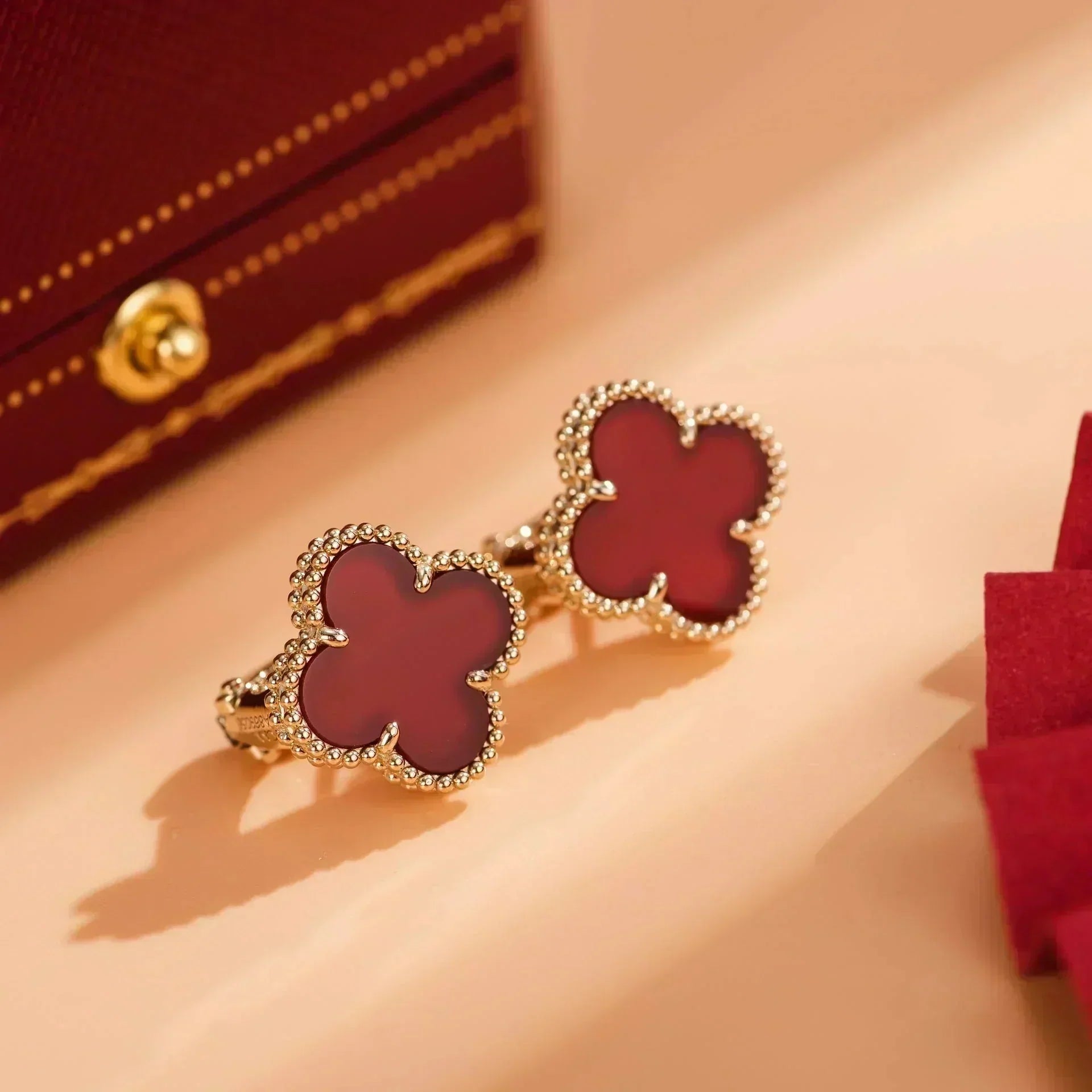 [Marin]CLOVER MEDIUM 1 MOTIFS CARNELIAN  EARRINGS