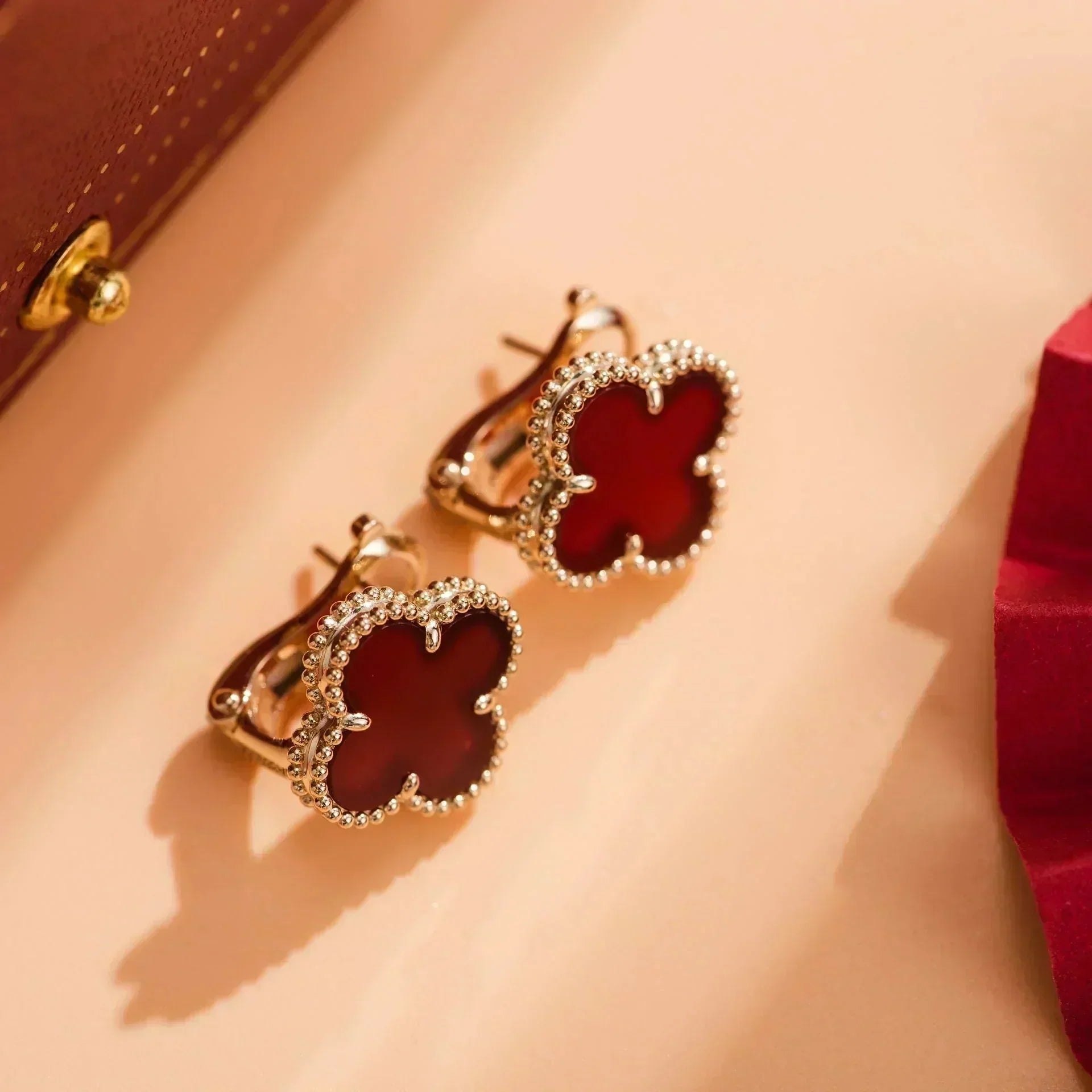 [Marin]CLOVER MEDIUM 1 MOTIFS CARNELIAN  EARRINGS
