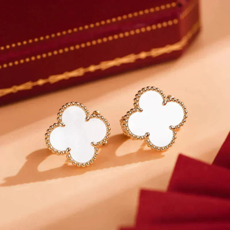 [Marin]CLOUS D'OREILLES CLOVER MEDIUM 1 MOTIF NACRE BLANCHE
