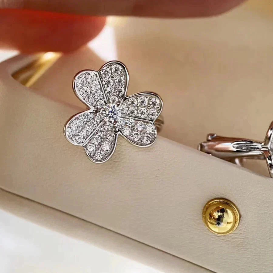 [Marin]CLOVER COMOS DIAMOND EARRINGS SILVER
