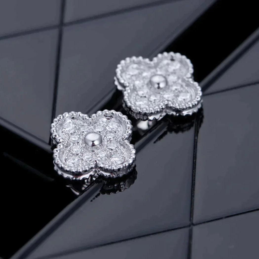 [Marin]CLOVER 1 MOTIFS DIAMOND STUD EARRINGS SILVER