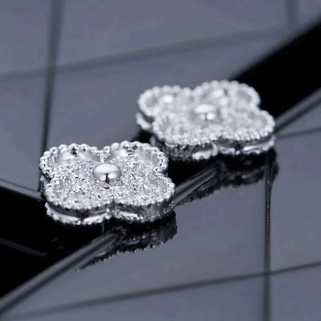 [Marin]CLOVER 1 MOTIFS DIAMOND STUD EARRINGS SILVER