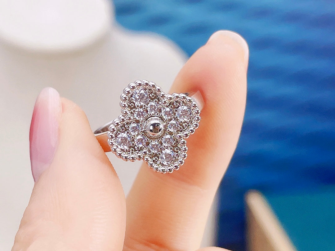 [Marin]CLOVER DIAMOND RING