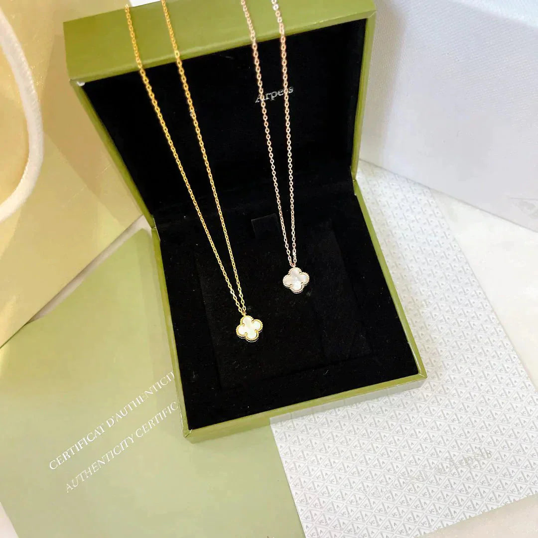 [Marin]CLOVER MINI 9.5MM WHITE MOTHER-OF-PEARL NECKLACE