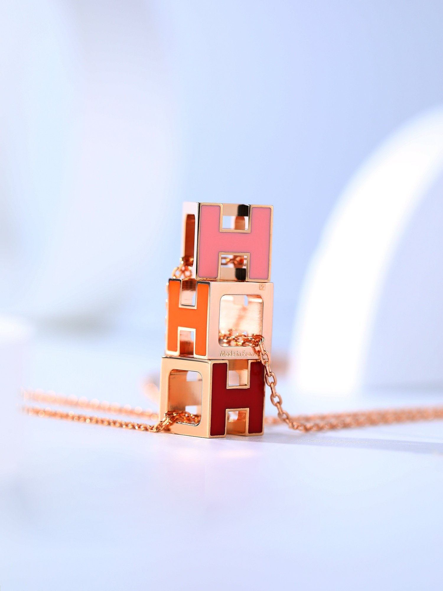 [Marin]H CAGE PINK GOLD NECKLACE
