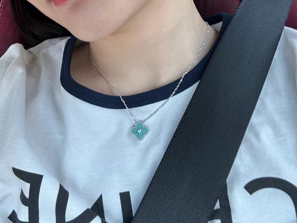 [Marin]CLOVER 1 DIAMOND LIGHT BLUE SILVER NECKLACE