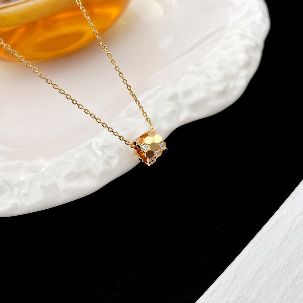 [Marin]BEE MINI PEDANT DIAMOND NECKLACE