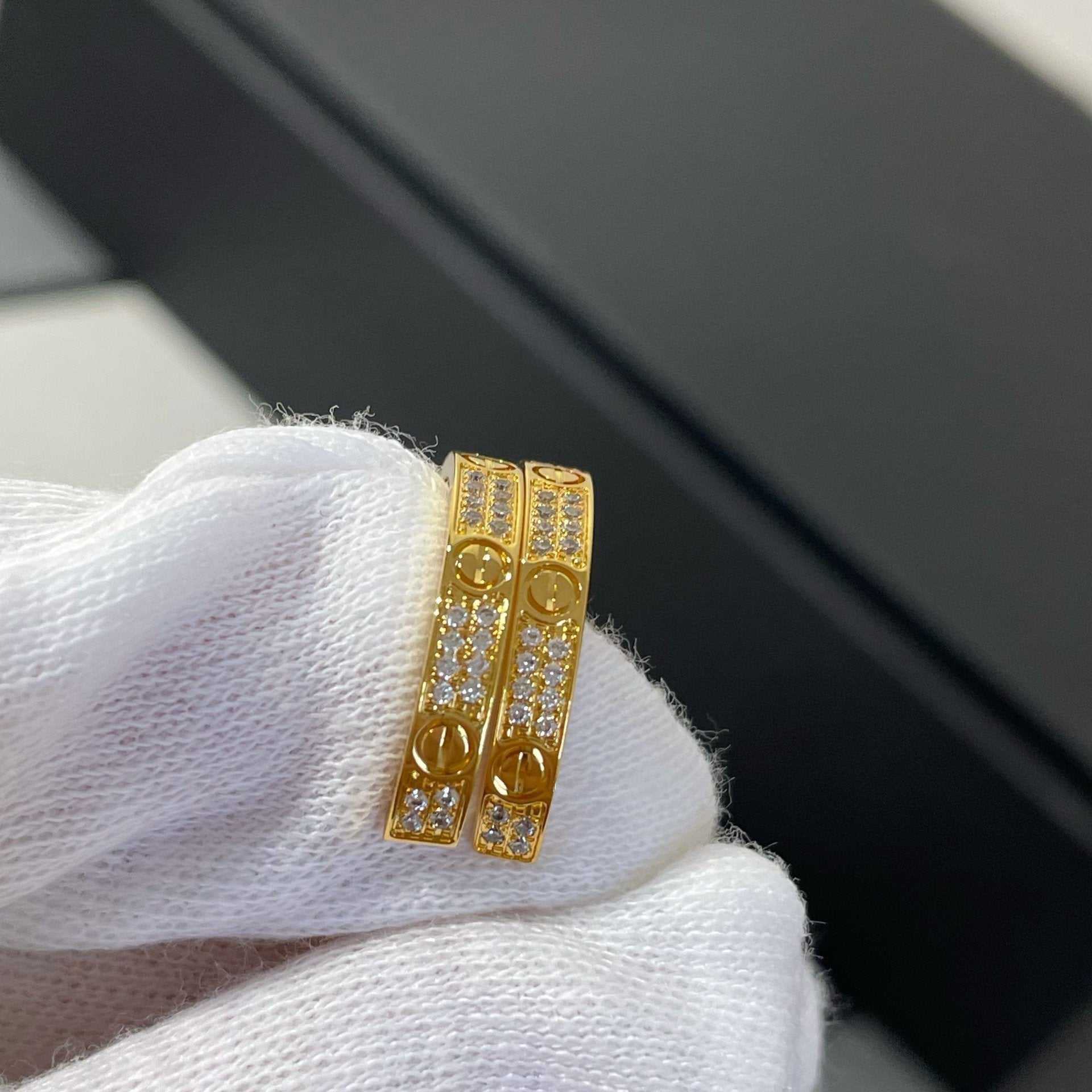 [Marin]LOVE DIAMOND GOLD HOOP EARRINGS