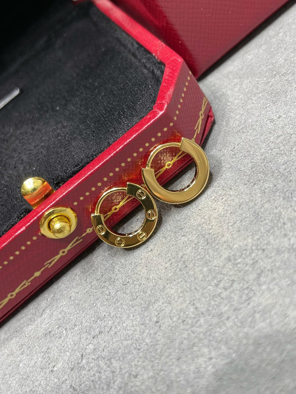 [Marin]LOVE MINI EARRINGS