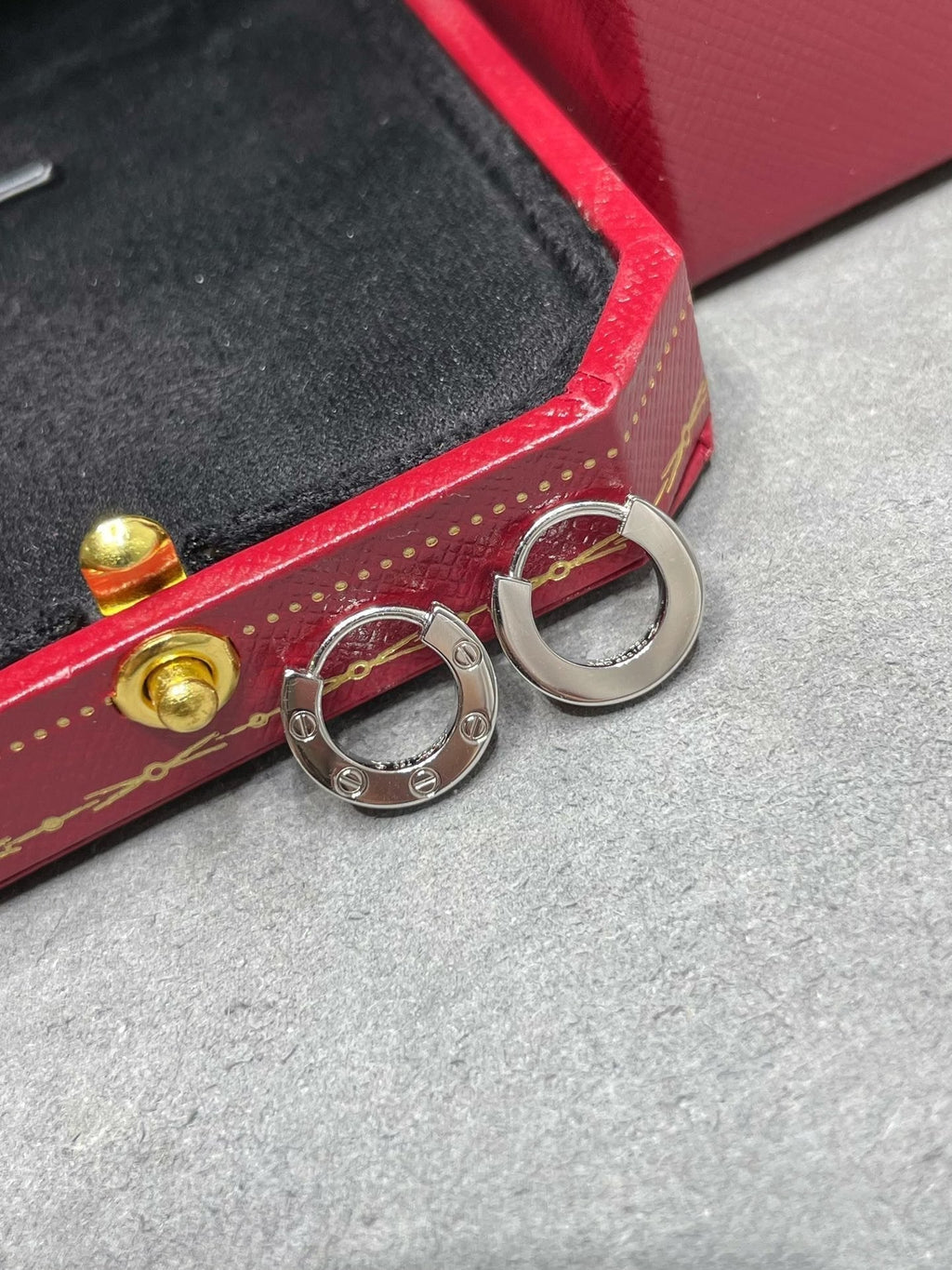 [Marin]LOVE MINI EARRINGS