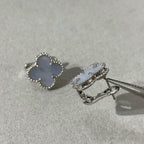 [Marin]CLOVER CHALCEDONY SILVER STUD EARRINGS