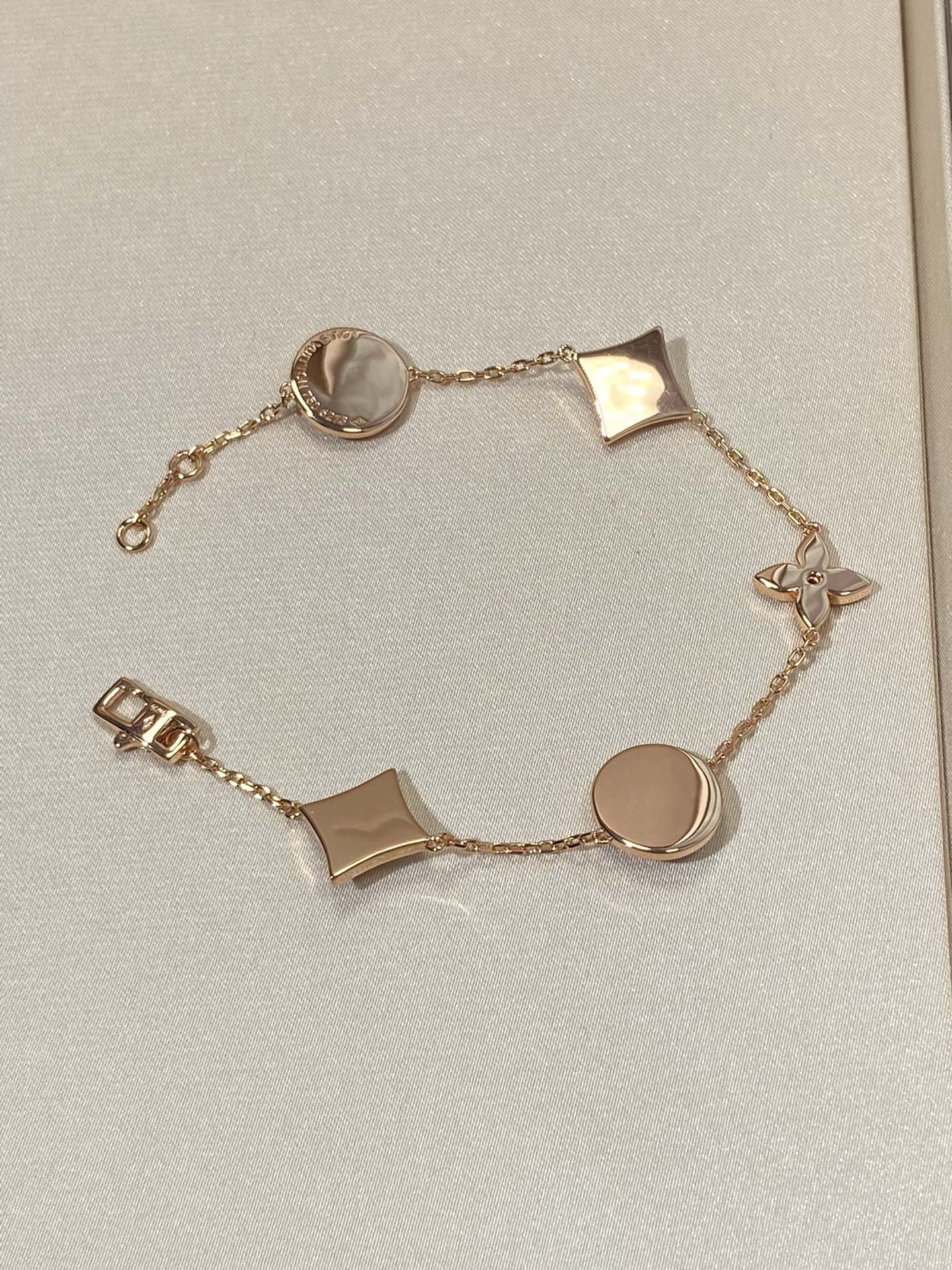 [Marin]STAR AND SUN 5 MOTIF MOP PINK GOLD BRACELET