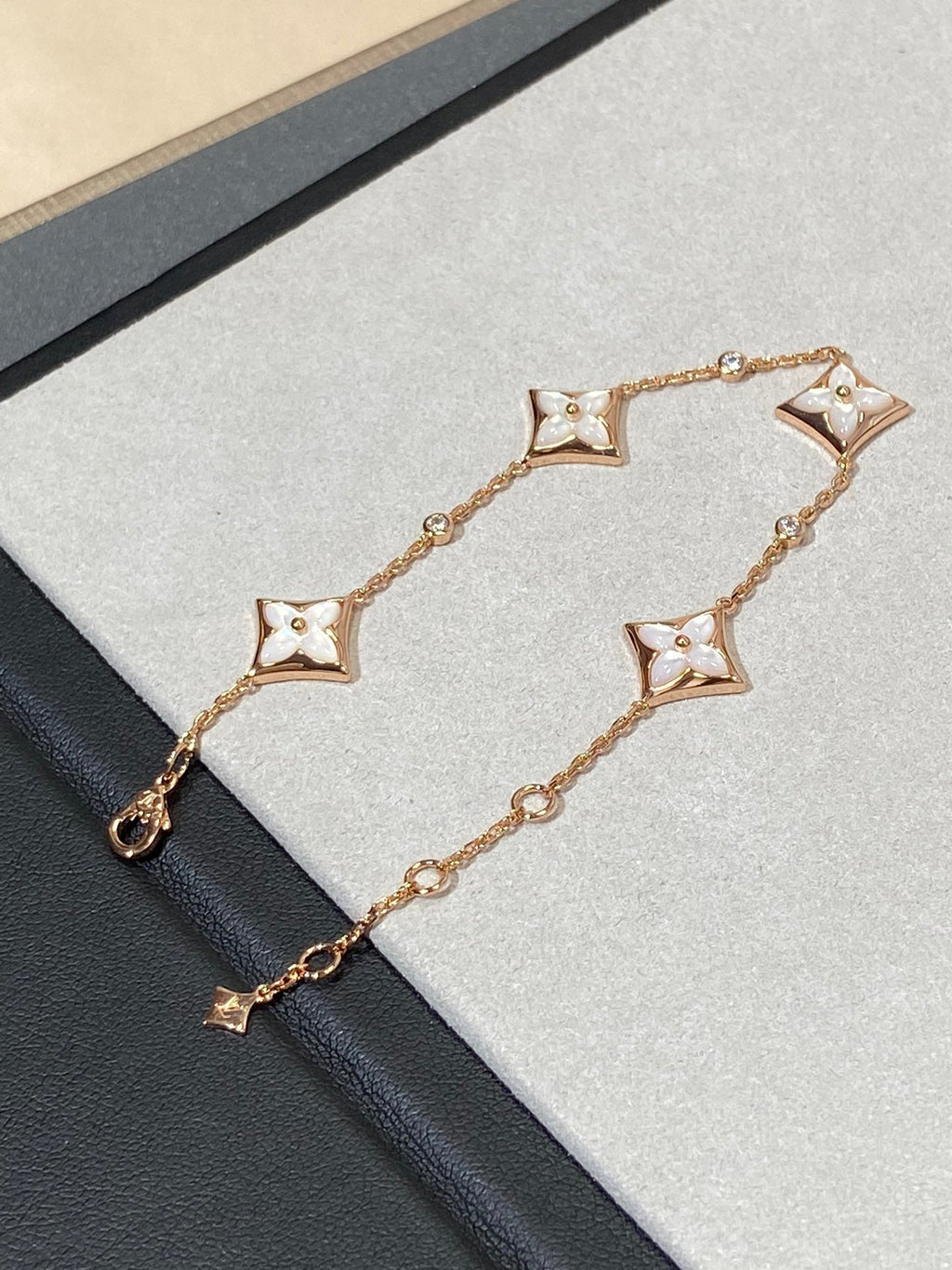 [Marin]STAR 4 MOTIF MOP DIAMOND PINK GOLD BRACELET