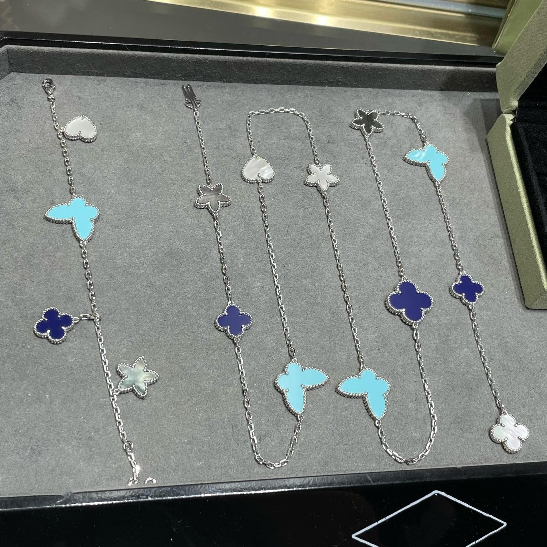 [Marin]LUCKY CLOVER SILVER 11 MOTIF NECKLACE